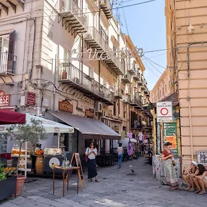  Bed & Breakfast Le Stanze Di Triyah