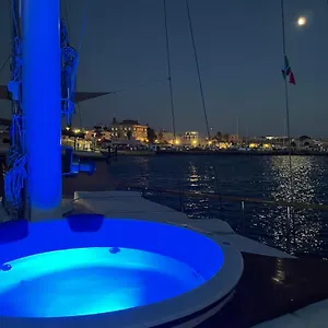 2* Bed & Breakfast Sicily Sea Charter Caicco Hande Capo Galera